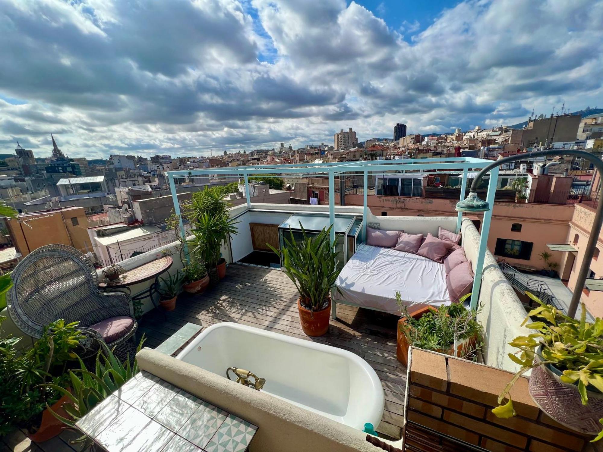Outdoor Bathtub! 360 Rooftop With Chill Out And Amazing Views!